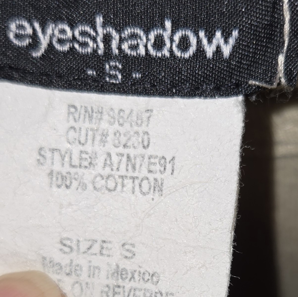 eyeshadow size small embroidered top - Picture 3 of 4